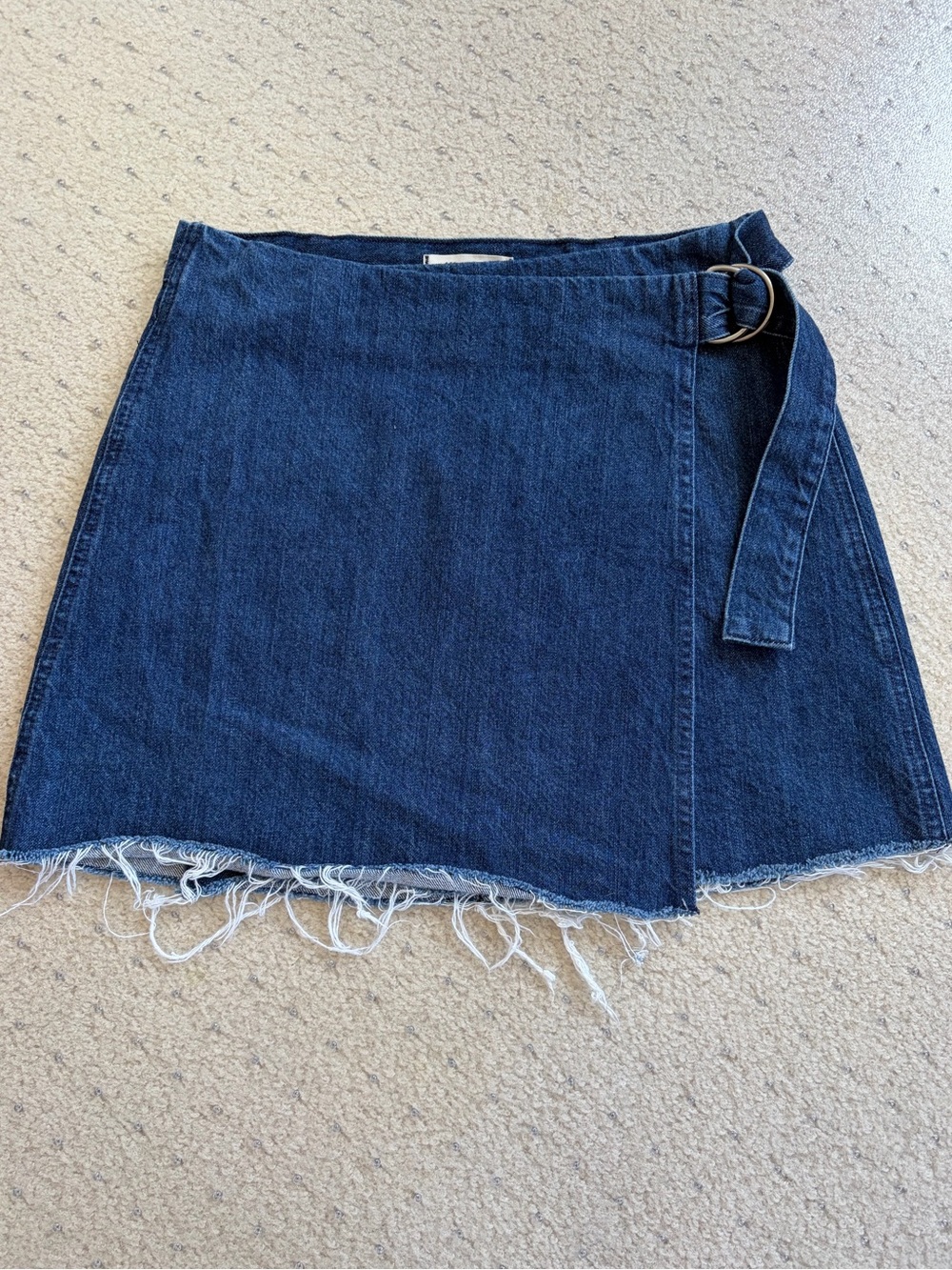 Madewell Denim Raw-Hem Mini Wrap Skirt in Cardiff Wash - Size 4